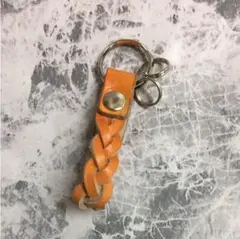 【キーホルダー】マジック編み  オレンジ ハンドメイド 牛革 レザークラフト