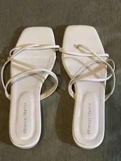 Oriental Traffic ホワイトストラップサンダル