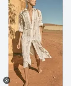 ZARA カットワーク エンブロイダリーシャツ　ワンピース　オフホワイトXSのサムネイル