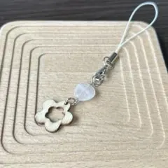 キーホルダー　ストラップ　天然石　ウッドビーズ　花
