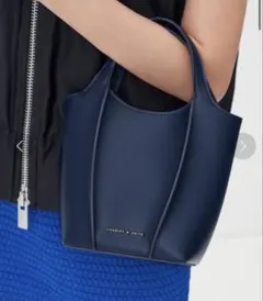 CHARLES & KEITH Arlys アルリス トートバッグ ネイビー