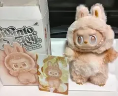 LABUBU Big into Energy ラブブ エナジーLOYALTY