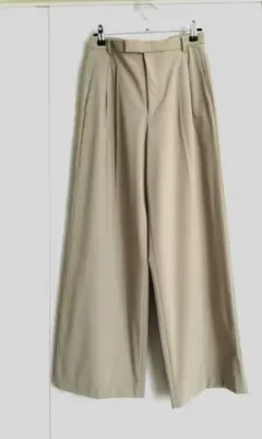 UNIQLO C タックワイドストレートパンツ