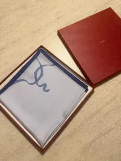Cartier カルティエ ハンカチ ブルー 箱付き シルク 未使用のサムネイル