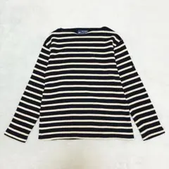 アイボリー ニット