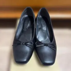 suäshi 黒 リボン付きパンプス