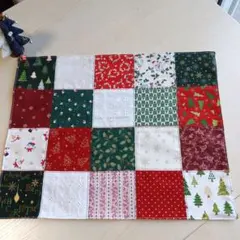 クリスマスフリーマット　パッチワーク　カバー　マルチクロス　ハンドメイド　赤緑