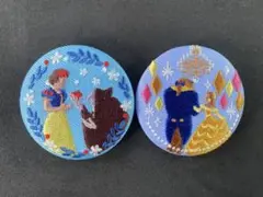 ディズニーキャラクター　刺繍缶バッジ　白雪姫＆美女と野獣　2点セット