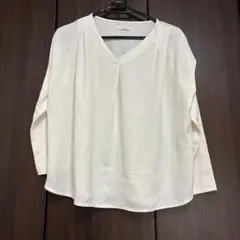 earth music & ecology ホワイト Vネック長袖ブラウス