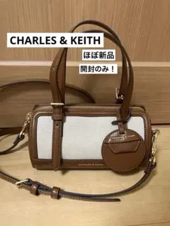 CHARLES&KEITH エノラキャンバスツートーンボウリングバッグ ほぼ新品