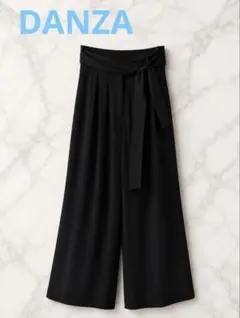 DANZA社交ダンス用 ワイドパンツ 練習着　ブラック　Mサイズ 美品　数回着用のサムネイル