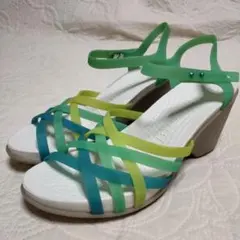 【美品】crocs クロックス ワラチェ サンダル 24 緑 ストラップ