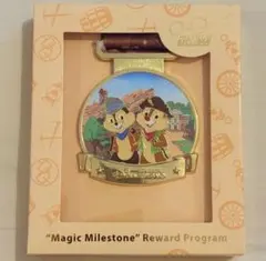 最新　2026 香港ディズニー 年パス 特典 ピンバッジ メダル チップ　デール