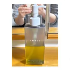 Item thumbnail for item 0bf6b5e8-d8d1-4950-9818-c4a72f0c8393