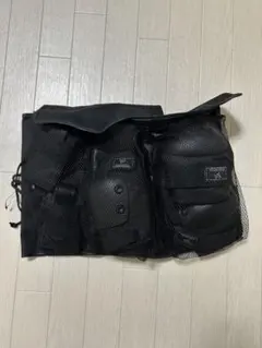 Item thumbnail for item f87c1fe2-3fe7-4a1e-b1cb-0106295b4ec2