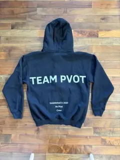ピボット　アパレルPVOT フード付きパーカー ブラック
