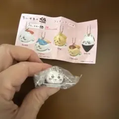 くら寿司　びっくらポン　ちいかわ