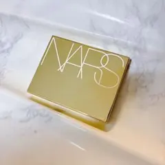 限定パッケージ NARS ライトリフレクティングセッティングパウダー プレスト