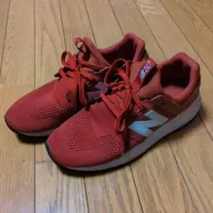 New Balance ２４７ レッド スニーカー
