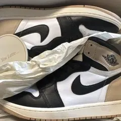 Air Jordan ハイカットスニーカー ベージュ/ブラックのサムネイル