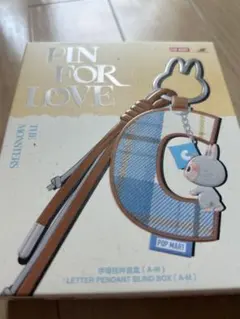 POP MART PIN FOR LOVE キーホルダー