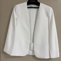 ZARA ノーカラージャケット ホワイトのサムネイル