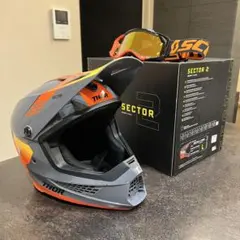 美品　THOR ソアー SECTOR2 Lサイズ オフロードヘルメットのサムネイル