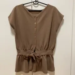 doux archives ブラウスのサムネイル