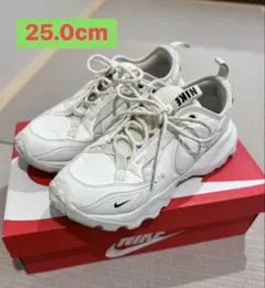 NIKE ウィメンズ TC 7900 DD9682-100 25.0のサムネイル