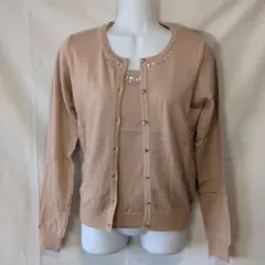 ビジュー付きベージュアンサンブル