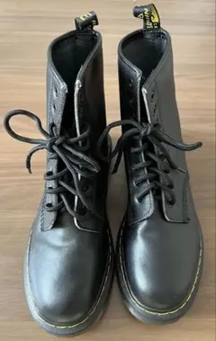 ブラックレザーブーツ クラシックモデル