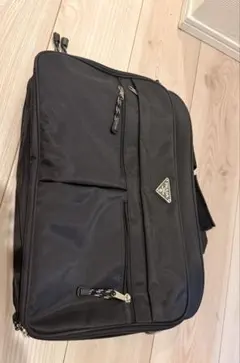 値下げ済　黒ビジネスバッグ　ノベルティPrada