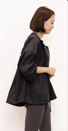 ユニクロ×セオリー　ナイロンパーカー　Black サイズS