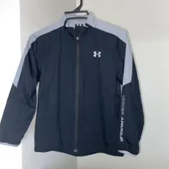 Under Armour YMD ネイビー/グレー　ウインドブレーカー