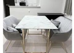 いいね。入りません。即購入のみ。 大理石風ガラスダイニングテーブル一点