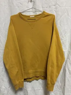 マスタードクルーネック長袖スウェット