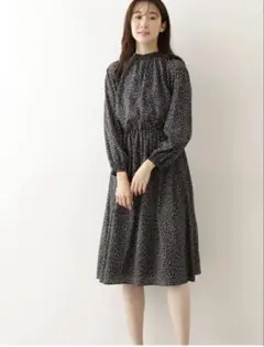 プチフラワーシャーリングワンピース NATURAL BEAUTY BASIC