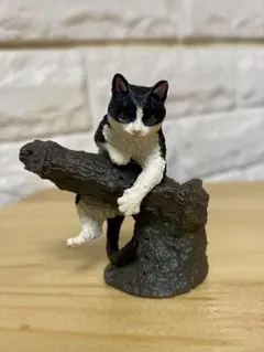 猫と金魚 ハチワレ猫と金魚（白に赤） ガチャ カプセルトイ フィギュア