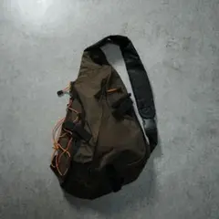 oakley ショルダーバッグ