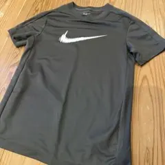 Nike Dri-FIT Tシャツ　カーキ　s