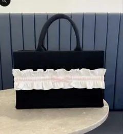 JILTU petit frill tote bag black - メルカリ