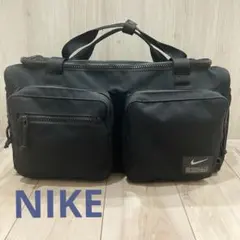Nike ユーティリティパワーダッフル　ボストンバッグ31L ブラック黒のサムネイル