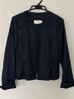 【美品】ナチュラルビューティー ノーカラージャケット 紺 38 卒入園・通勤