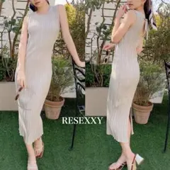 RESEXXYリゼクシーバックオープンリブニットワンピースベージュ