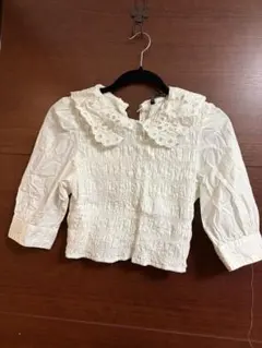 ZARA フリル付きホワイトシャツ 五分袖