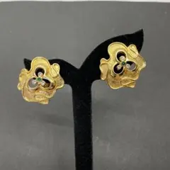 金属　ゴールド 花デザイン イヤリング