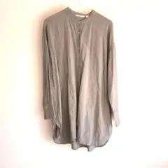 ユニクロ　バンドカラー　長袖シャツ