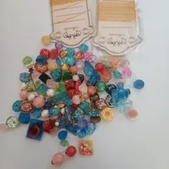 装飾ビーズセットと金色チェーン