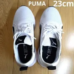 レディーススニーカー　PUMA　プーマ　白黒　SOFTFORM+　靴　23cm