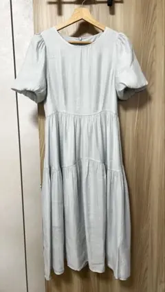 淡青色 ティアードドレス 半袖